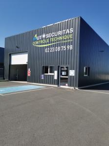 Contrôle technique utilitaire à Corps-Nuds