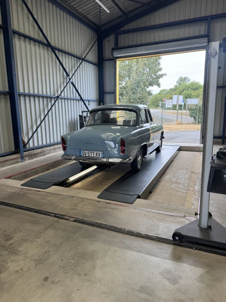 voiture de collection CT Crevin